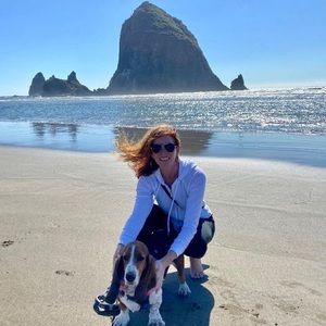 Meet your Posher, Hilary